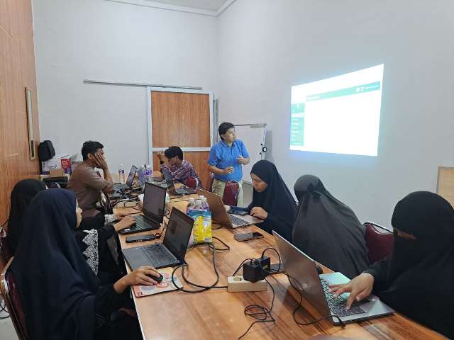 Sosialisasi System Monitoring Kinerja RJA Store Makassar